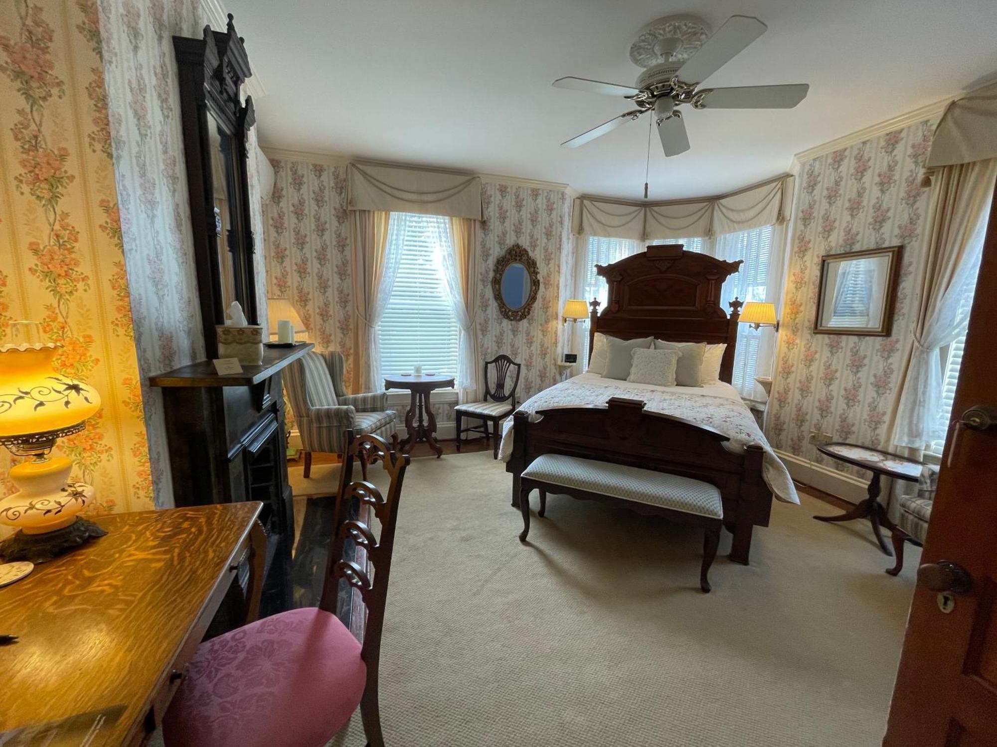 The Oaks Victorian Inn Christiansburg Exterior foto