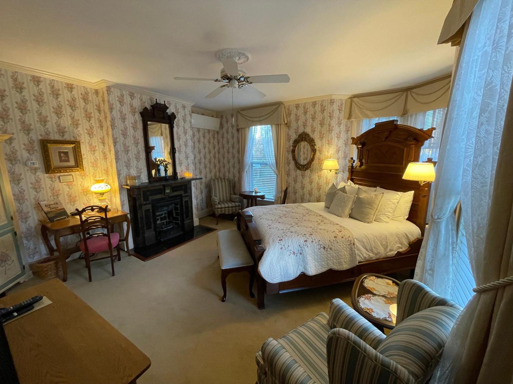 The Oaks Victorian Inn Christiansburg Exterior foto